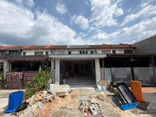 FULL LOANRENOVATED Double Storey Taman Kantan Permai Kajang