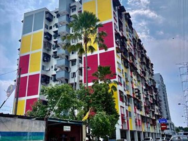 FULL LOANSeri Aman Apartment Taman Sri Aman Petaling Jaya