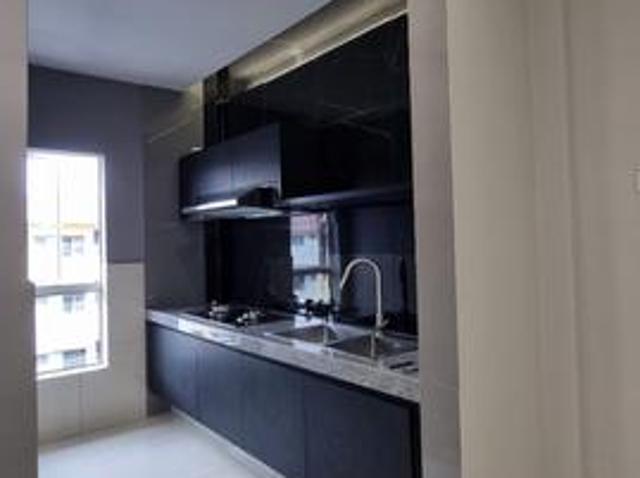 Full Renovated Taman Medan 32 walk up apartment next to KESAS
