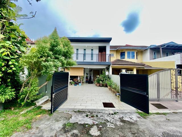 FULL RENOVATED Double Storey Taman Saujana Puchong SP 10 Puchong