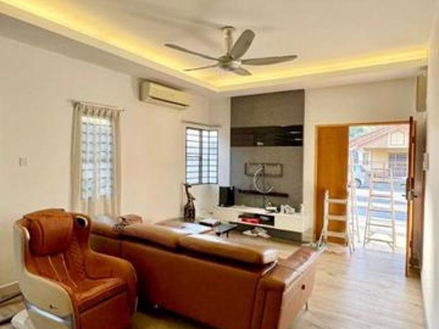 Full RenovatedAman Perdana Klang nr Bukit Raja1 Sty SemiDFor Sale