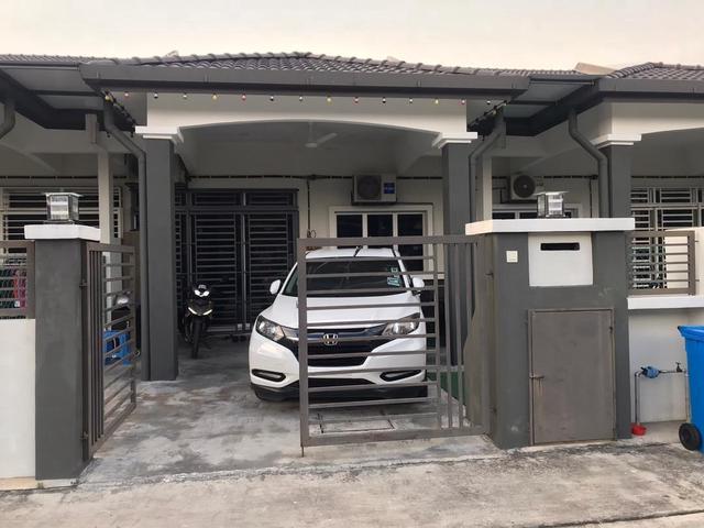 FULL RENO 1 TINGKAT TERES SEK30 SHAH ALAM 4Bilik 2 BilikAir FOR SALE