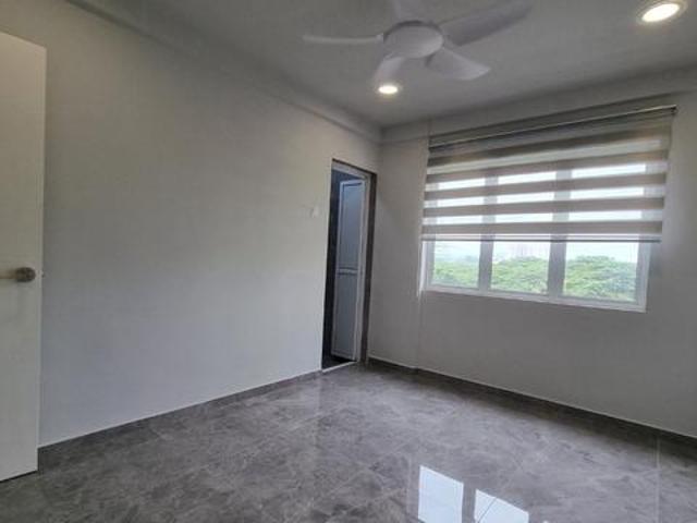 Full Reno Anggerik Apartment Serdang with lift For Sale
