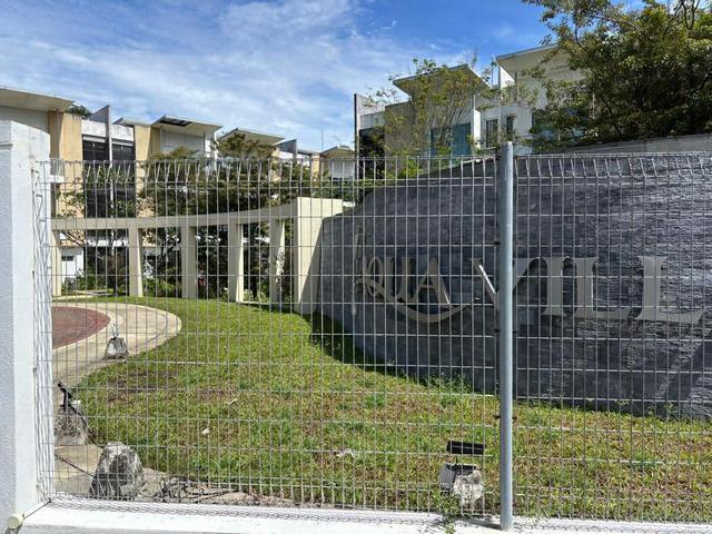 Full Reno Aqua Villa Townhouse Seksyen 7 Shah Alam non Bumi