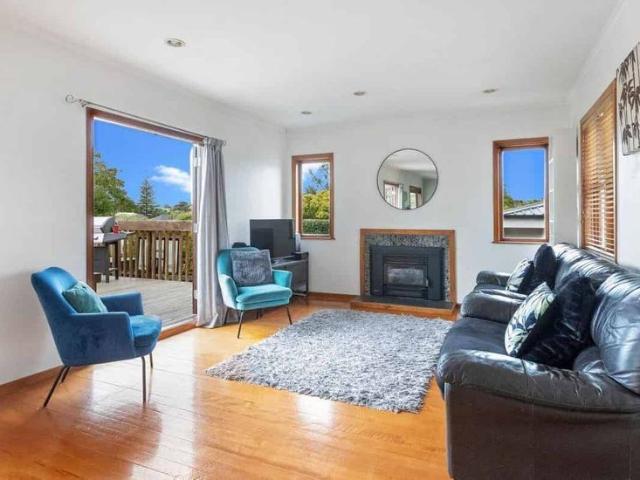 Full section & walking distance to COASTLINE