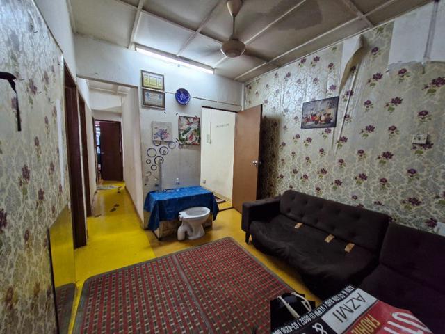 fulloan 100 Flat Desa Serdang For Sale
