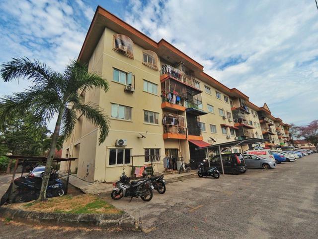FULLLOAN 1st floor apartment TAMAN KEMBARA Kg Rantau Panjang MOVEIN