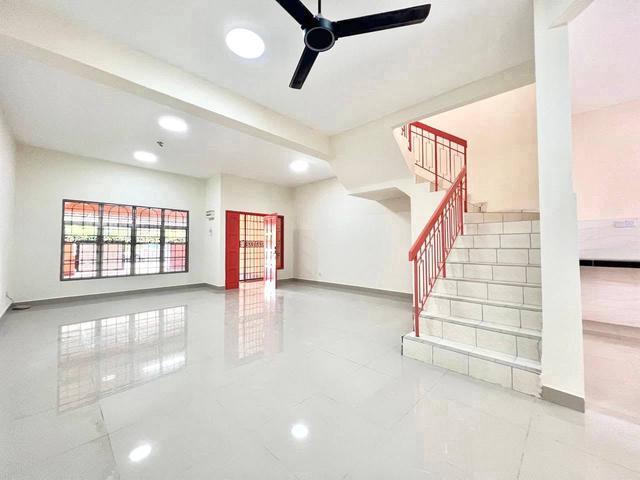 FullLoan 2Storey 20x75sf Rumah Teres Taman Pelangi Rinching Semenyih