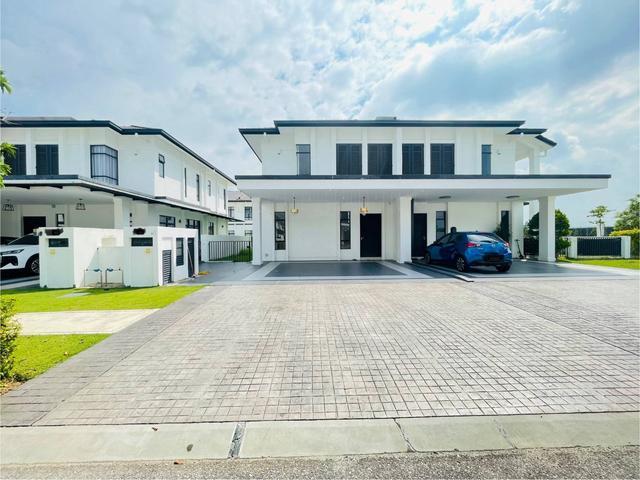 Fully Aircond and renovated Semi D Norton Garden Eco Grandeur For Rent
