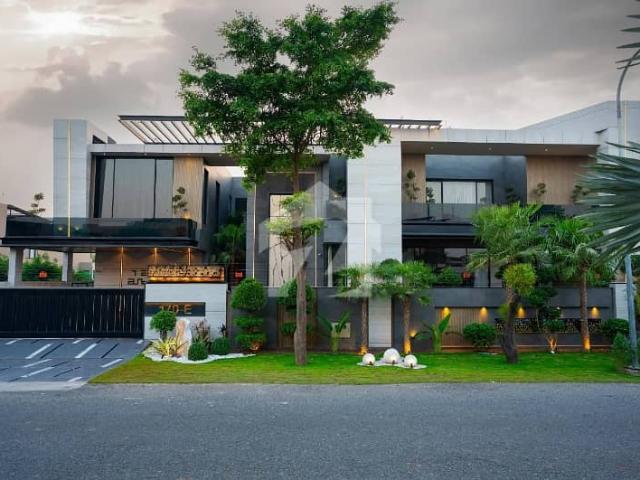 Fully Basement Fully Furnished House At Prime location Of Dha Phase 5