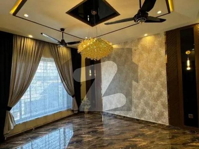 Fully Equipped 8 Marla Modern Rental Home in DHA Phase 9 Lahore 4 Master Beds with Attached Baths, Marble Floors, TV Lounge, Spacious Drawing & Dining Easy Access, Motivated Seller, Negotiable 135K DHA 9 Town