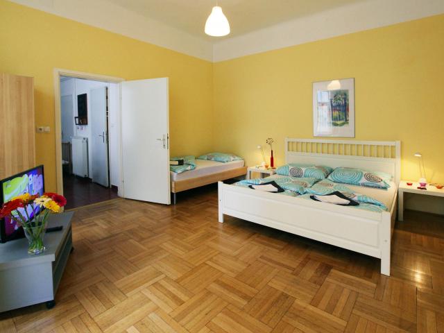 Fully equipped & well located apartment