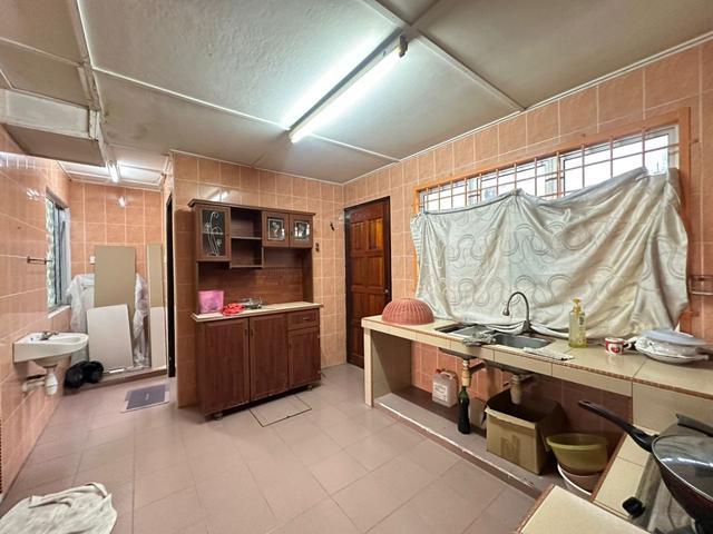FULLY EXTENDTITLE 2 Sty House Taman Pinggiran Putra Seri Kembangan