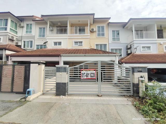 Fully Extend 212 Storey 5R4B Taman Bukit Serdang MRT Seri Kembangan