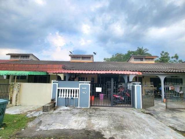 FULLY EXTEND Single Storey Terrace Taman Sri Serdang Seri Kembangan