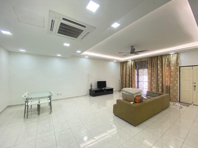 Fully extend Renovated 2 Storey at Jalan Tiong 20x70 puchong jaya
