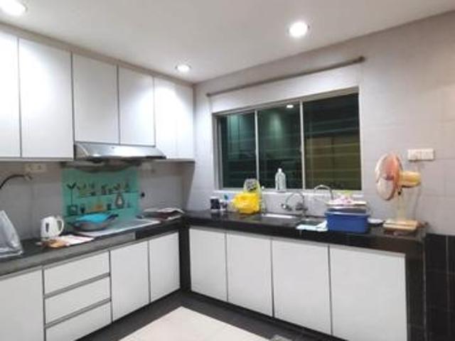 Fully Extended 2Storey Terrace Taman Kinrara Seksyen 5 Taman Mawar