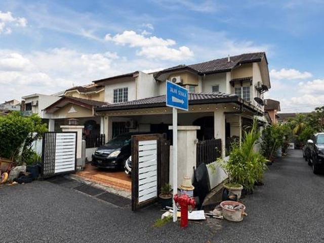 Fully Extended Double Storey Superlink House Kota Damansara