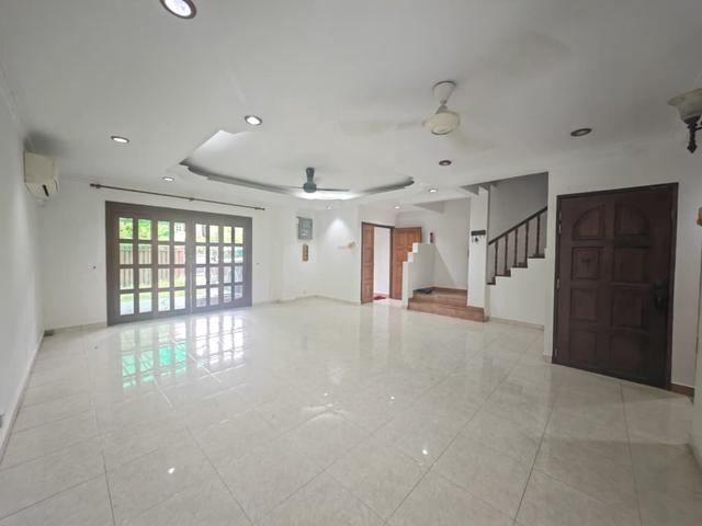 Fully extended furnished2 Storey House Jalan Nuri 7 Kota Damansara