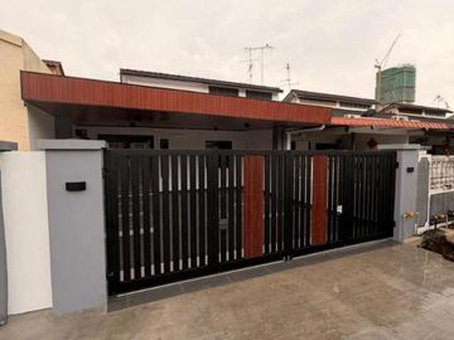 FULLY EXTENDED Johor Jaya Single Storey Terrace House