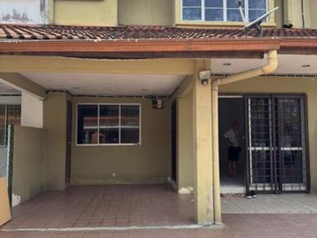 Fully Extended kitchen and refurbished unit for sale at Desa Coalfield