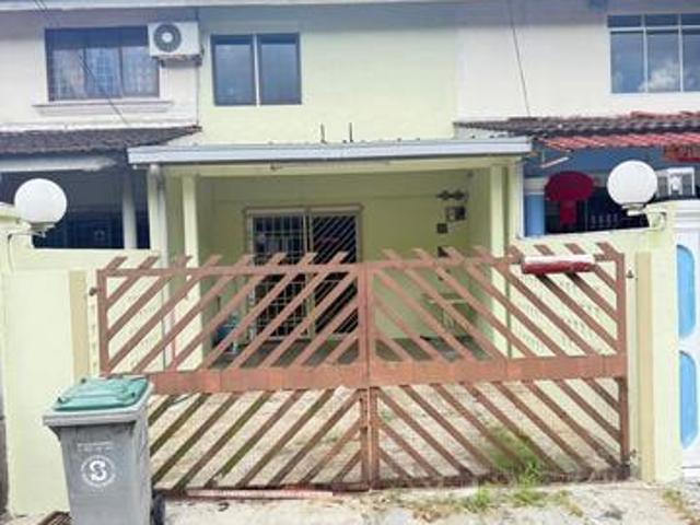 Fully extended renovated 2 Storey Low Cost Jalan Rumbia Taman Daya
