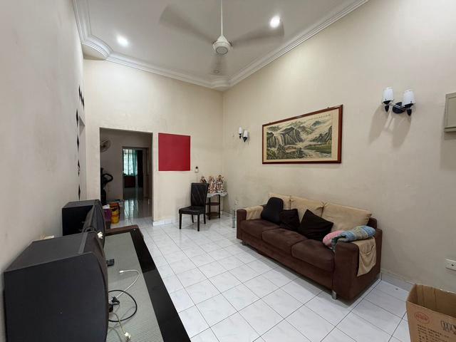 Fully Extended Single Storey Taman Molek