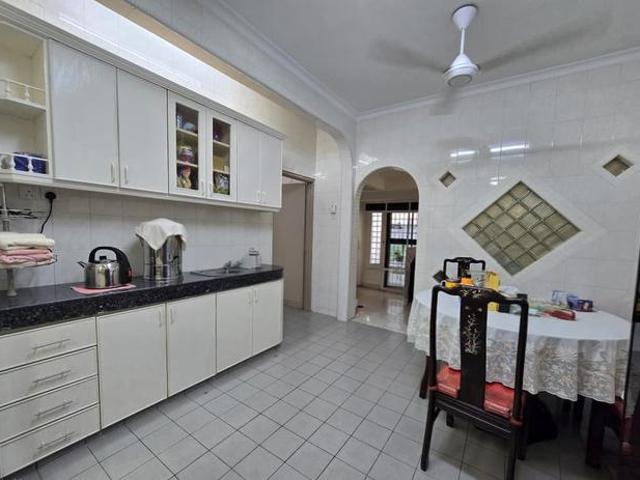 Fully ExtendedRenovated 2 Storey Jalan Ipoh Batu 5