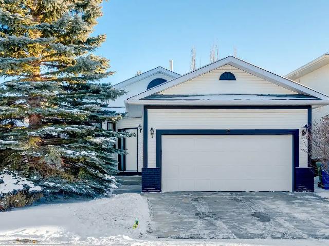 Fully finished walkout bungalow in the desirable community of Scenic Acres