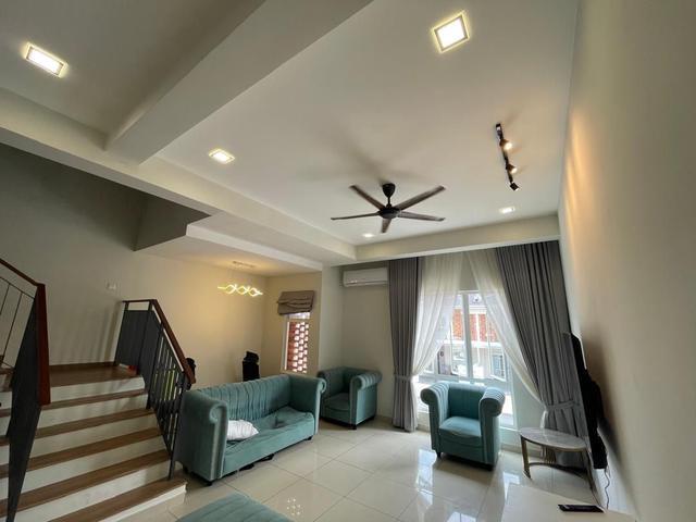 Fully Furnish25 Storey House SENI RESIDENCESePang near XiamenKlia