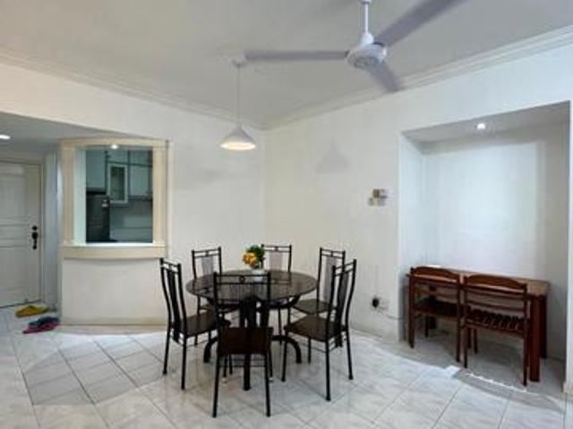 FULLY FURNISH Marina Bay Condominium at Tanjong Tokong For Rent