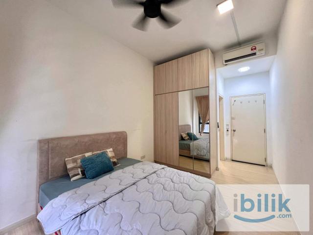 Fully Furnish Medium Room for rent at DIsland Residence Puchong near IOI Mall MMU Tesco Cyberjaya LKW