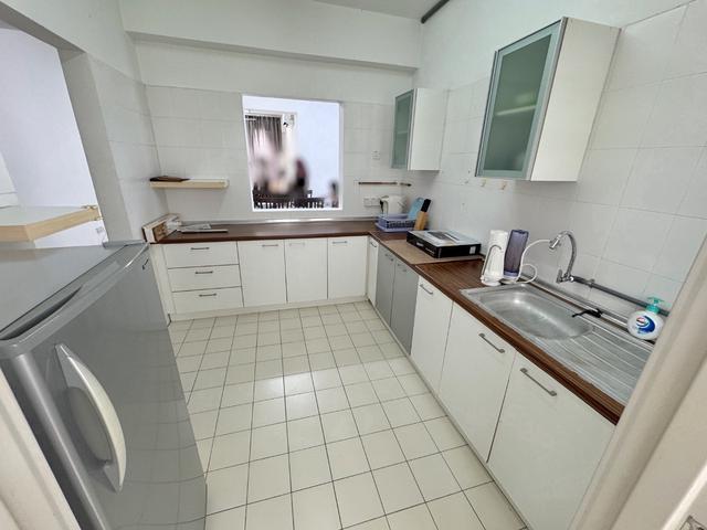 FULLY FURNISH AIRCONx4 Selayang Point Condo Near Hospital Selayang