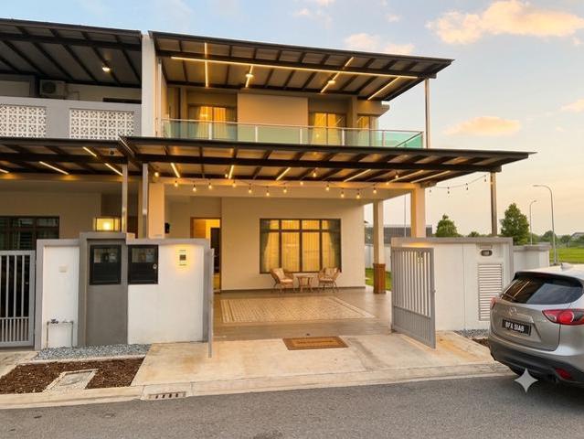 Fully Furnish Double Storey Corner Mutiara Maju For Rent