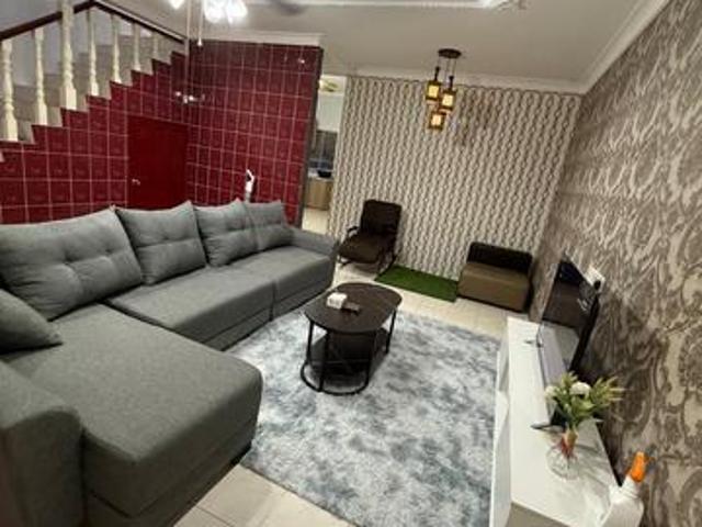 Fully Furnish Double Storey Klebang Ria Tasek Chemor Meru For Rent