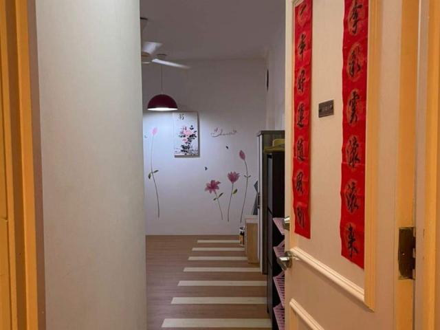 Fully Furnish Female master room at Pantai Panorama, Bangsar South, UM