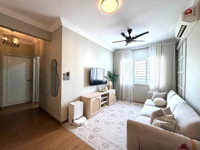 Fully Furnish Freehold Corner Unit De Cendana Apartment Setia Alam