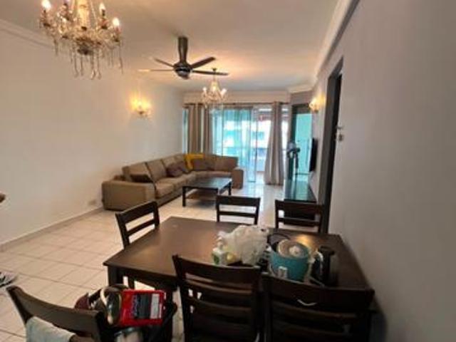 Fully Furnish Pool View Nicely Well Maintain Unit Available now