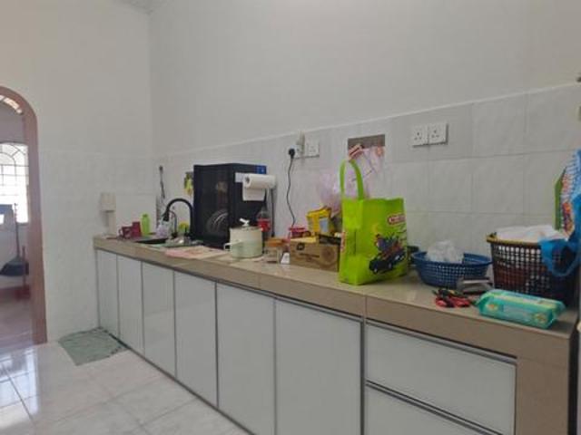 Fully Furnish Renovate Whole House Ready Move In 1 Sty Teres Cheng Ria
