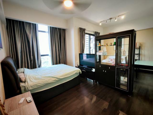Fully Furnish Studio unit 28 Boulevard
