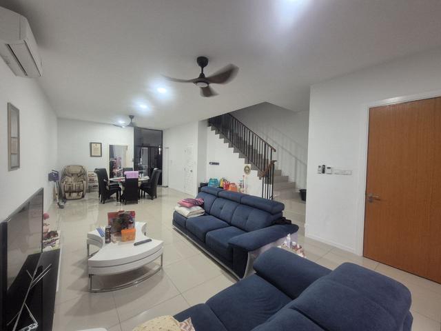 Fully Furnish 2 Storey Reef Of Tropics Cyberjaya Setia Eco Glades