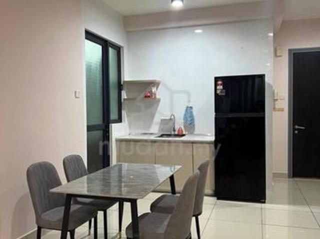 FULLY FURNISH 4BEDROOMKL Traders Square Residences