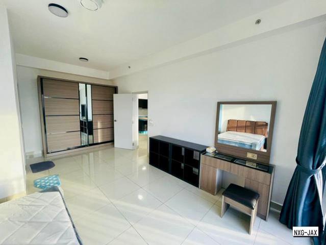 Fully Furnished1221sqft 4R2B Setia City Service Residence Setia Alam