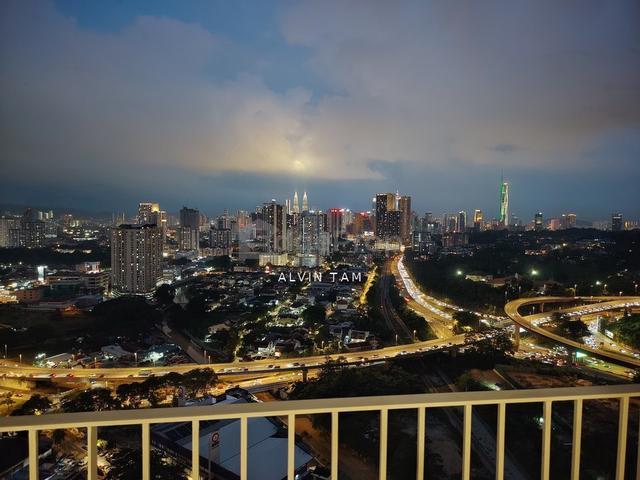Fully Furnished 3BR 2 Car Parks KLCC TRX View MoveIn Ready