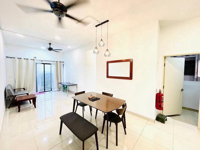 FULLY FURNISHED 3R2B The Olive Residence Sepang 2 CARPARK