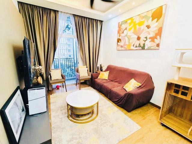 FULLY FURNISHED 3R2B Lakefront Homes NEAR HOSPITAL 2 Carpark