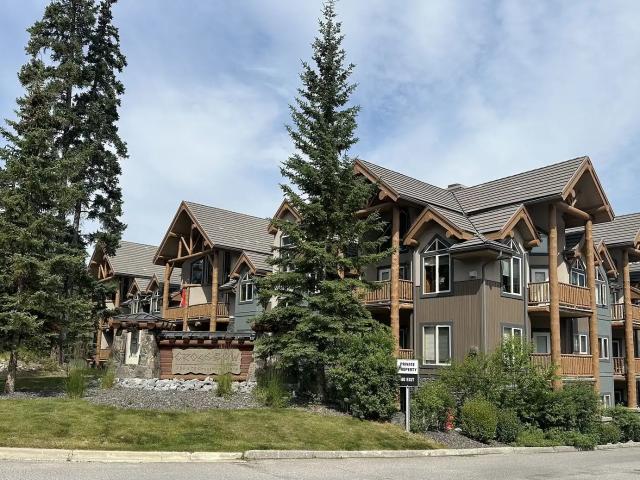 Fully Furnished 1 Bedroom/2 bath Condo in Canmore