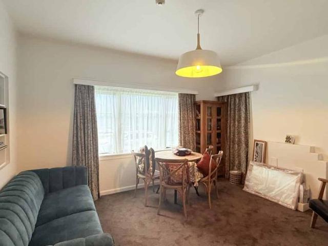Fully Furnished 1 Bedroom Apartment – Prime Thorndon Location