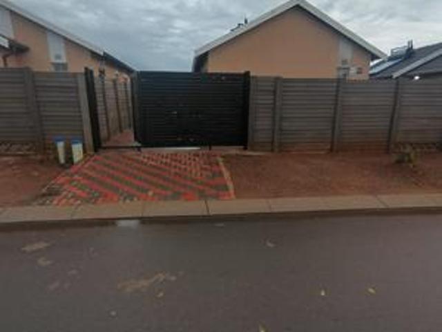 fully furnished 2 bedroom house to r.