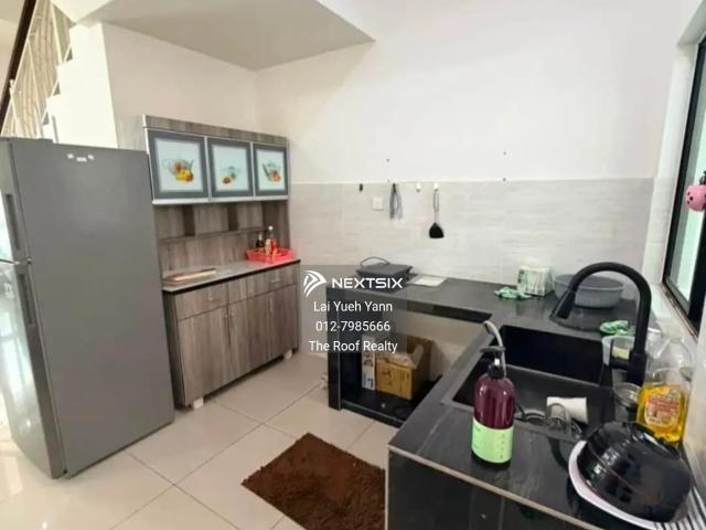 Fully furnished 2 bedroom unit @ central park, facing facilities view, windy & cozy, view to offer